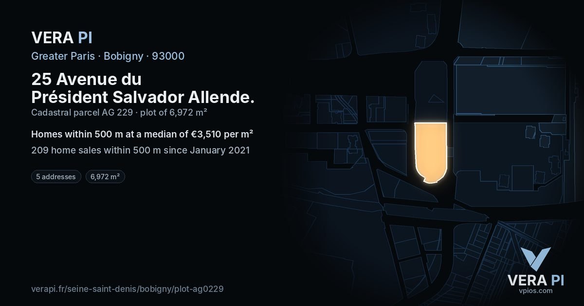 25 Avenue du Président Salvador Allende, Bobigny at night – the plot lit, the parcels around coloured by the prices near them