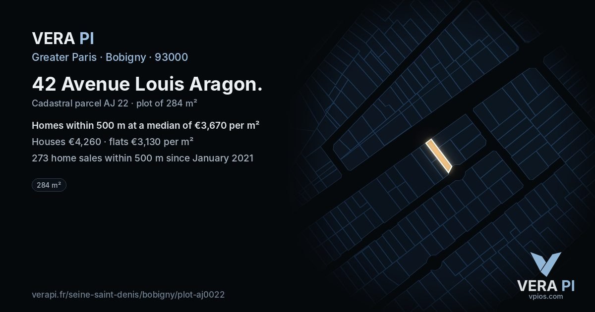 42 Avenue Louis Aragon, Bobigny at night – the plot lit, the parcels around coloured by the prices near them