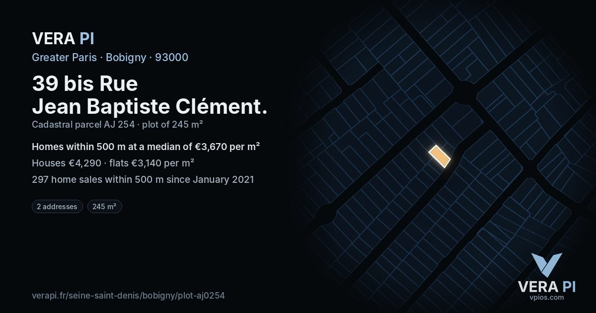 39 bis Rue Jean Baptiste Clément, Bobigny at night – the plot lit, the parcels around coloured by the prices near them