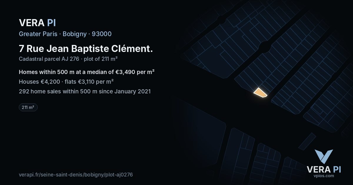 7 Rue Jean Baptiste Clément, Bobigny at night – the plot lit, the parcels around coloured by the prices near them