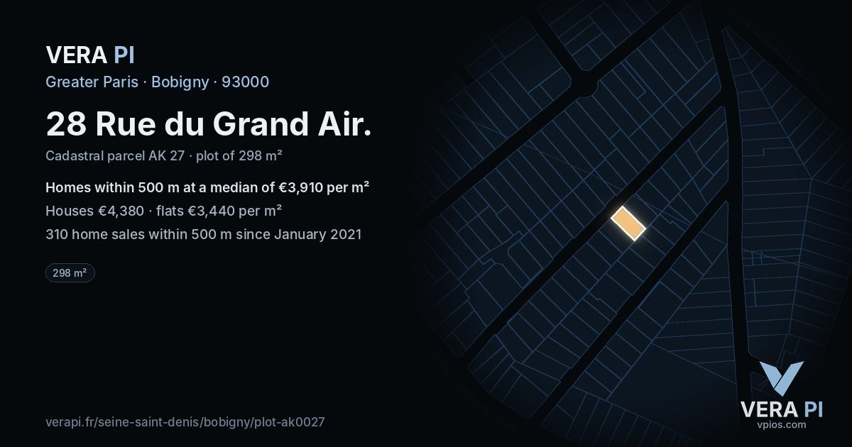 28 Rue du Grand Air, Bobigny at night – the plot lit, the parcels around coloured by the prices near them