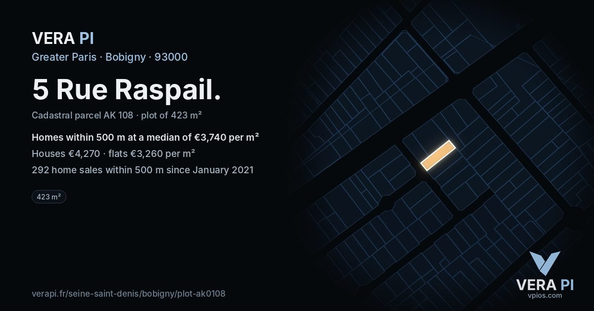 5 Rue Raspail, Bobigny at night – the plot lit, the parcels around coloured by the prices near them
