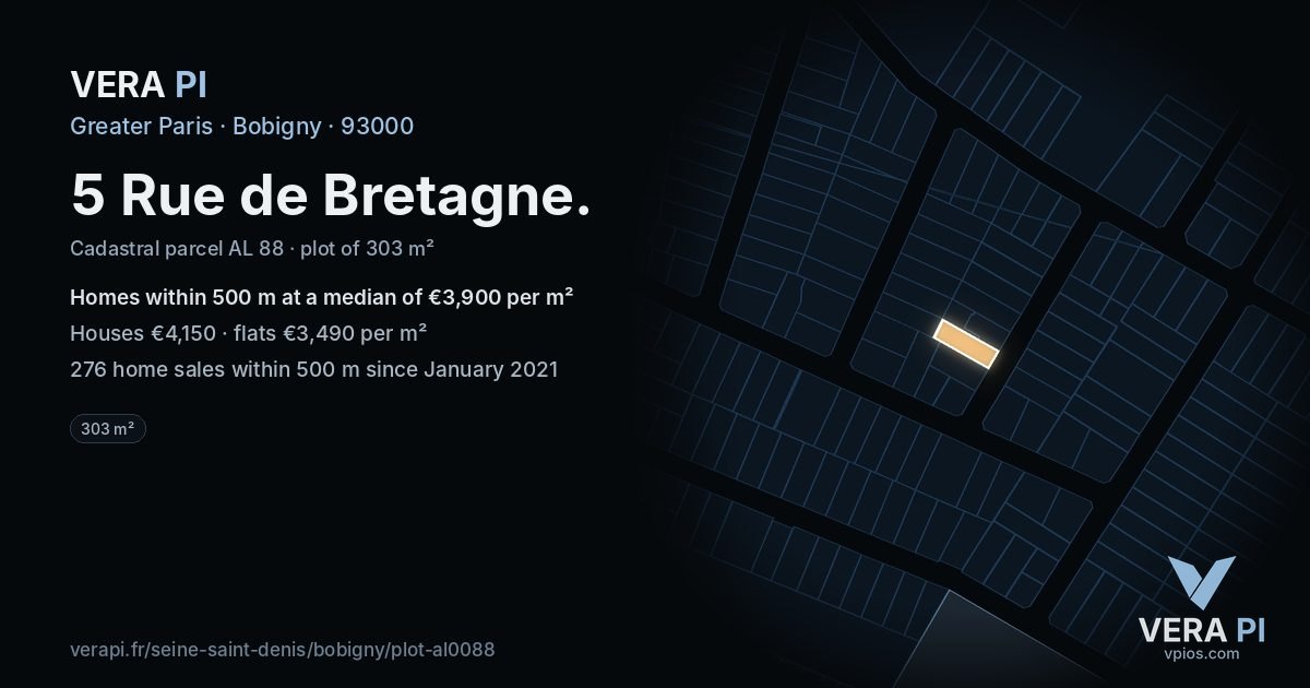 5 Rue de Bretagne, Bobigny at night – the plot lit, the parcels around coloured by the prices near them