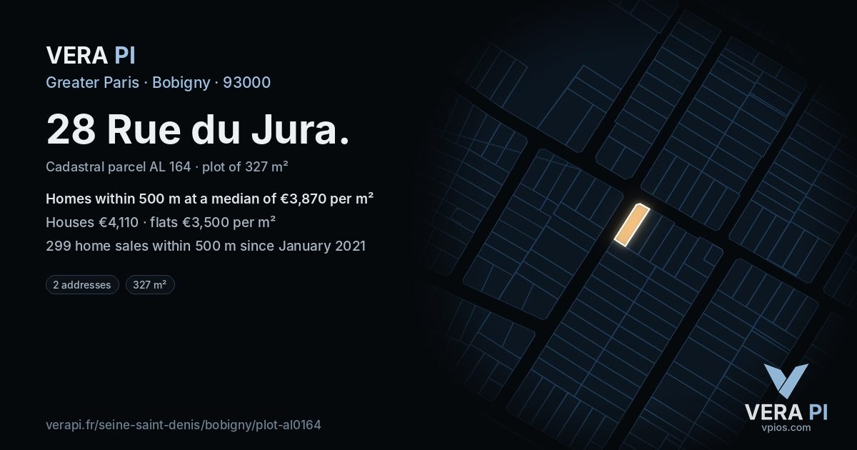 28 Rue du Jura, Bobigny at night – the plot lit, the parcels around coloured by the prices near them