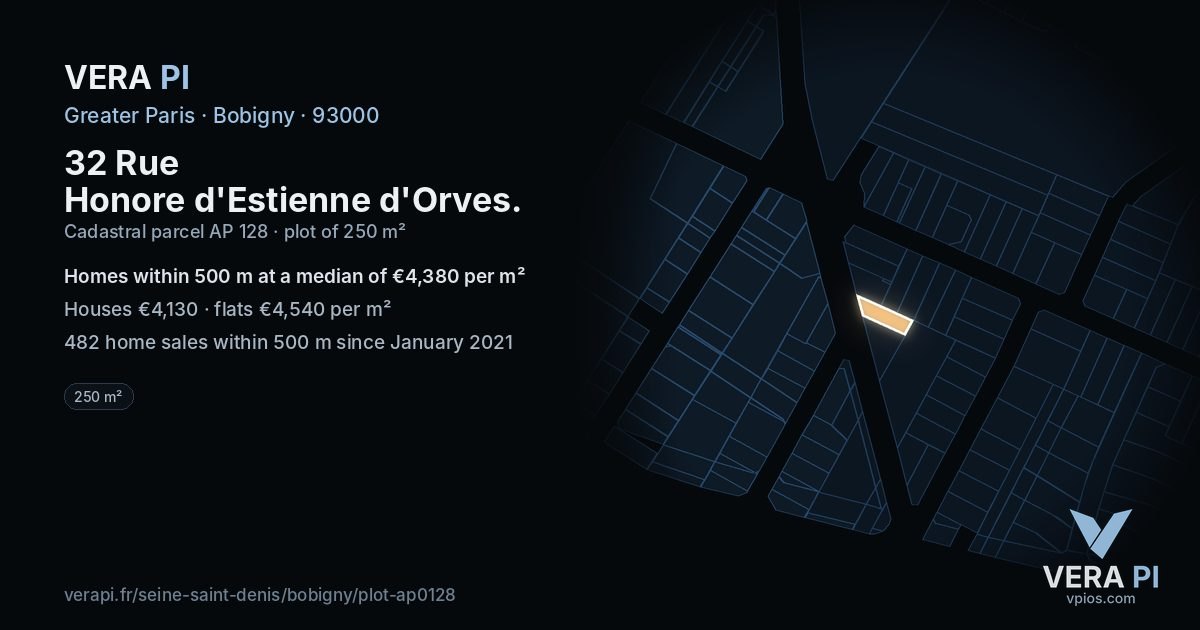 32 Rue Honore d'Estienne d'Orves, Bobigny at night – the plot lit, the parcels around coloured by the prices near them