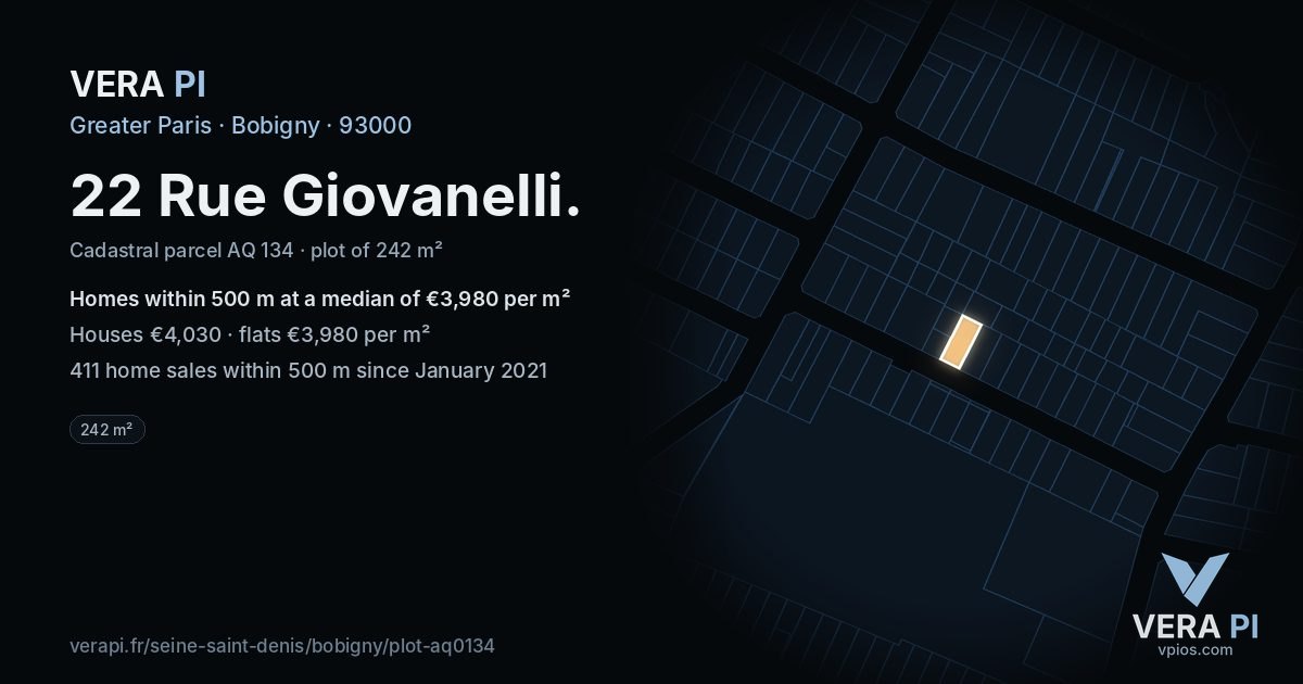 22 Rue Giovanelli, Bobigny at night – the plot lit, the parcels around coloured by the prices near them