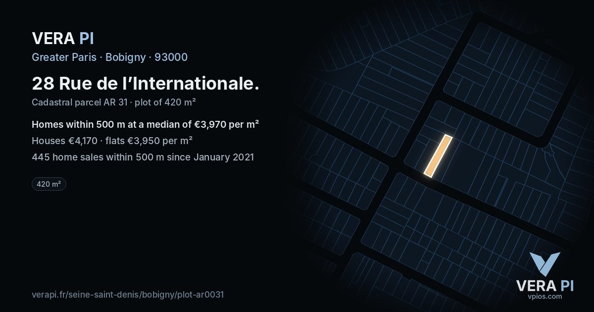 28 Rue de l’Internationale, Bobigny at night – the plot lit, the parcels around coloured by the prices near them