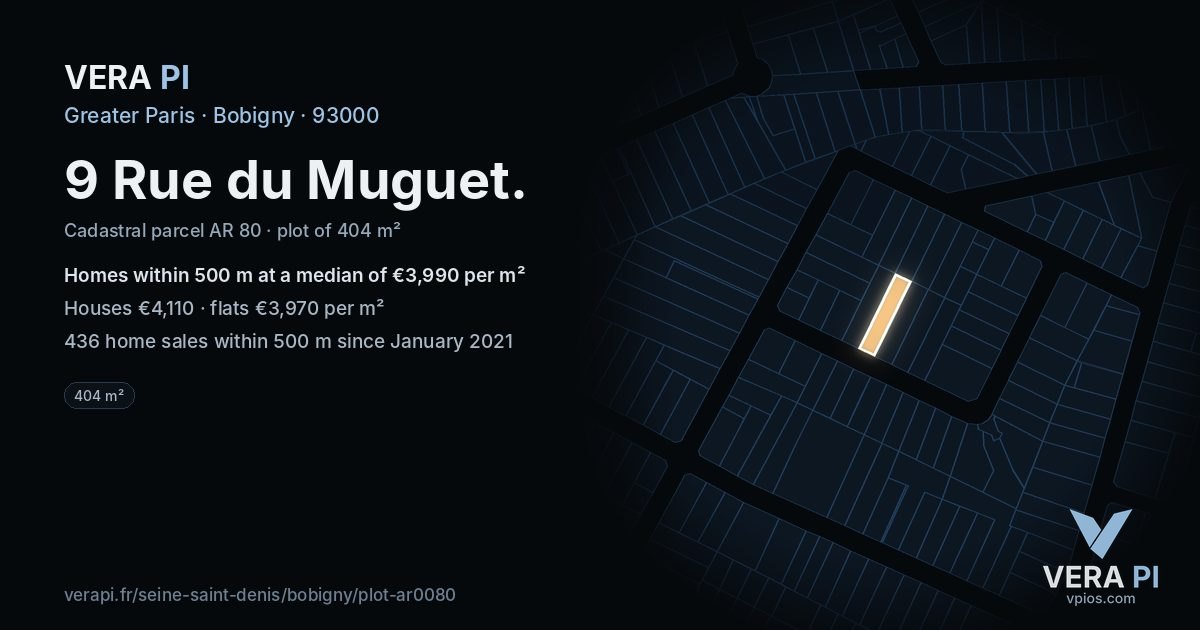 9 Rue du Muguet, Bobigny at night – the plot lit, the parcels around coloured by the prices near them