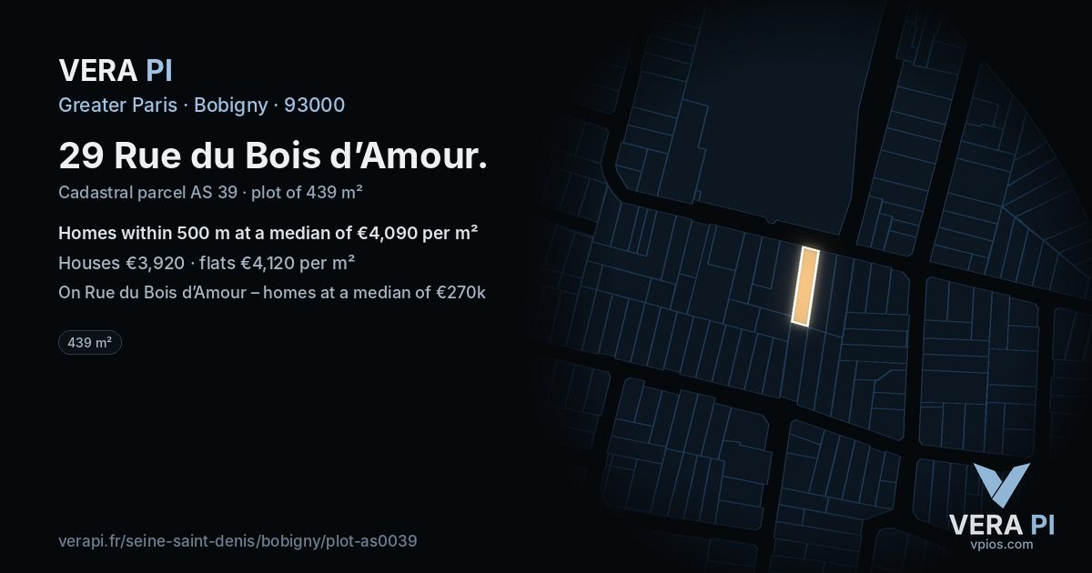29 Rue du Bois d’Amour, Bobigny at night – the plot lit, the parcels around coloured by the prices near them