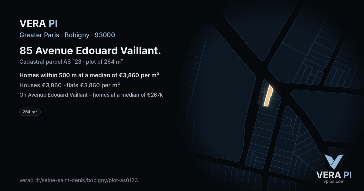 85 Avenue Edouard Vaillant, Bobigny at night – the plot lit, the parcels around coloured by the prices near them