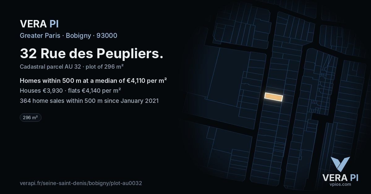 32 Rue des Peupliers, Bobigny at night – the plot lit, the parcels around coloured by the prices near them