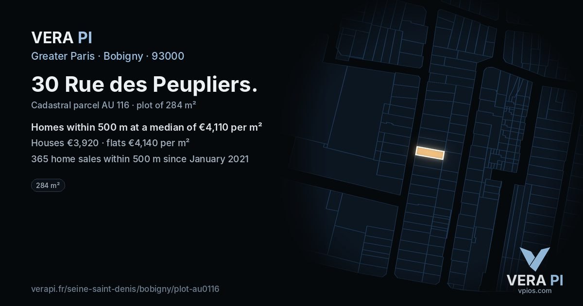 30 Rue des Peupliers, Bobigny at night – the plot lit, the parcels around coloured by the prices near them