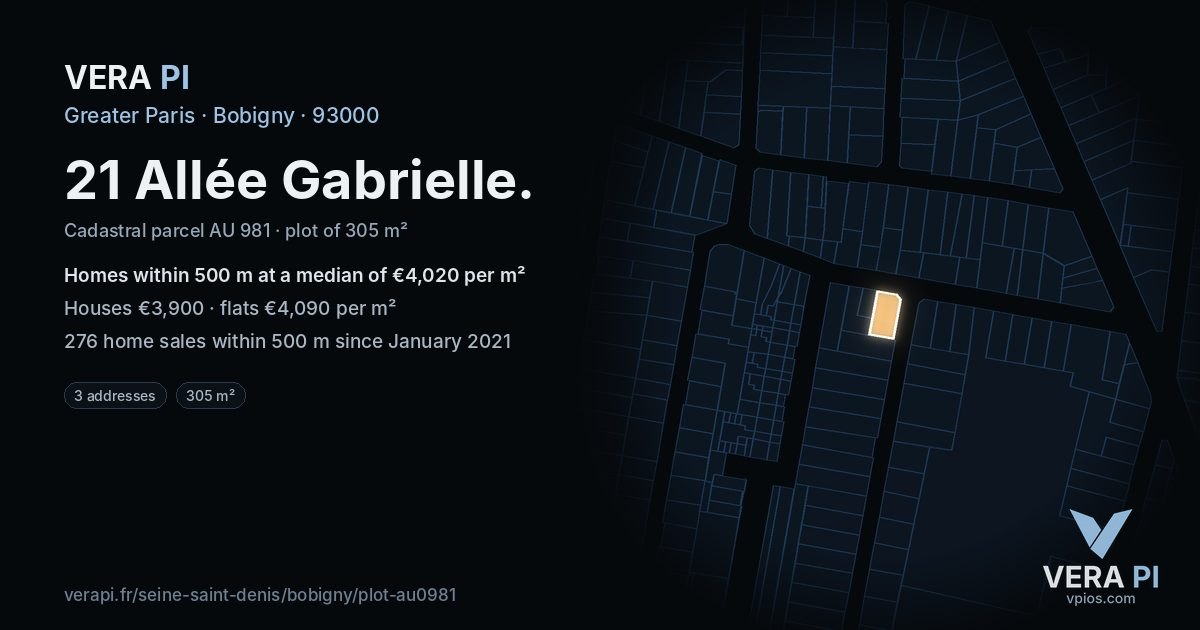21 Allée Gabrielle, Bobigny at night – the plot lit, the parcels around coloured by the prices near them