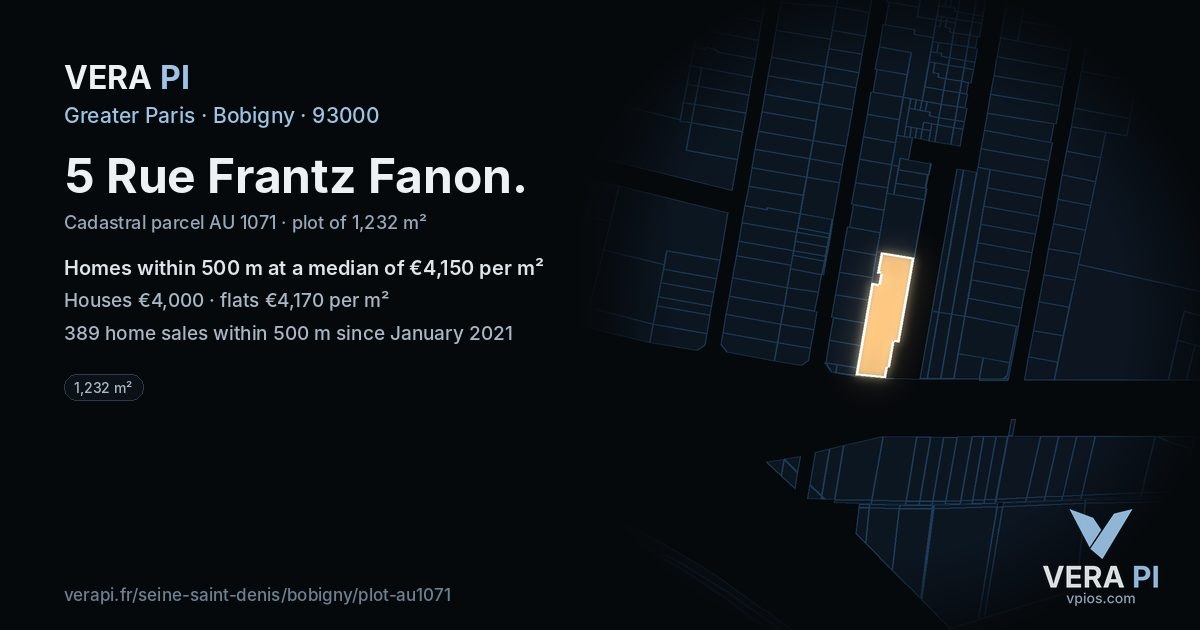5 Rue Frantz Fanon, Bobigny at night – the plot lit, the parcels around coloured by the prices near them