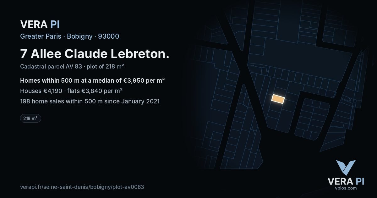 7 Allee Claude Lebreton, Bobigny at night – the plot lit, the parcels around coloured by the prices near them