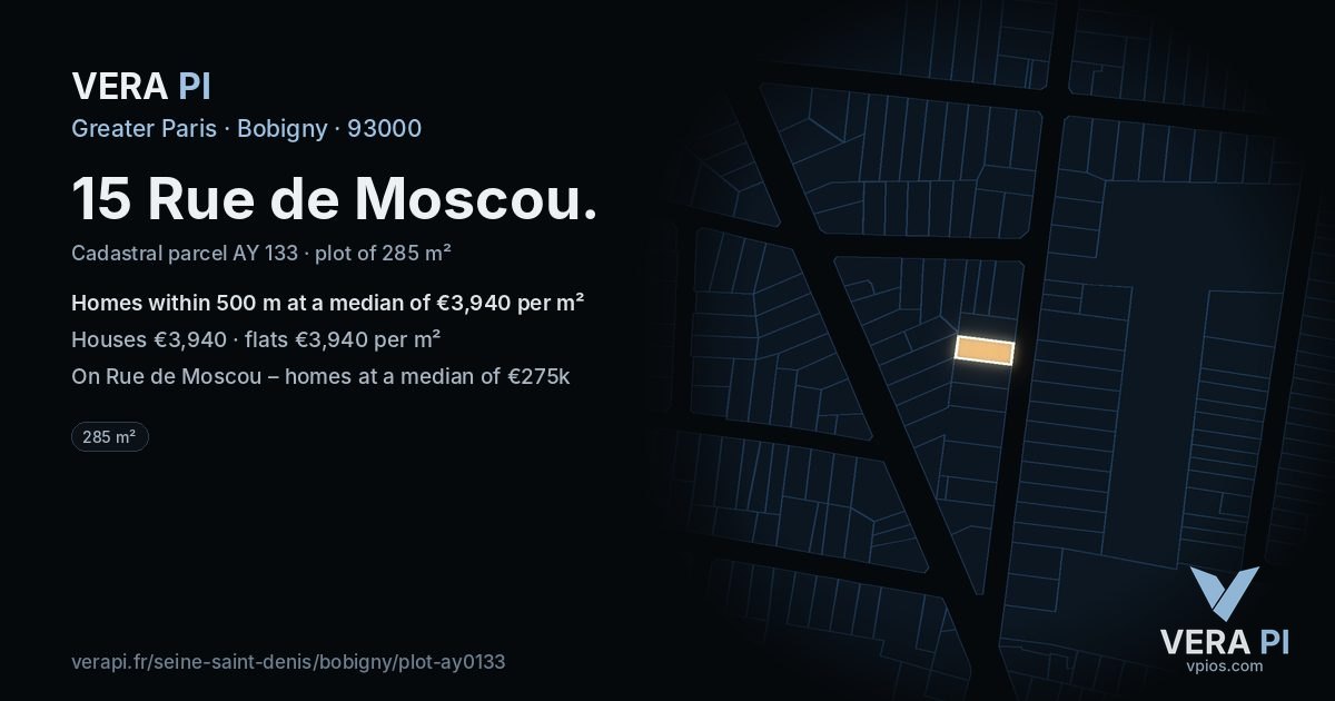 15 Rue de Moscou, Bobigny at night – the plot lit, the parcels around coloured by the prices near them
