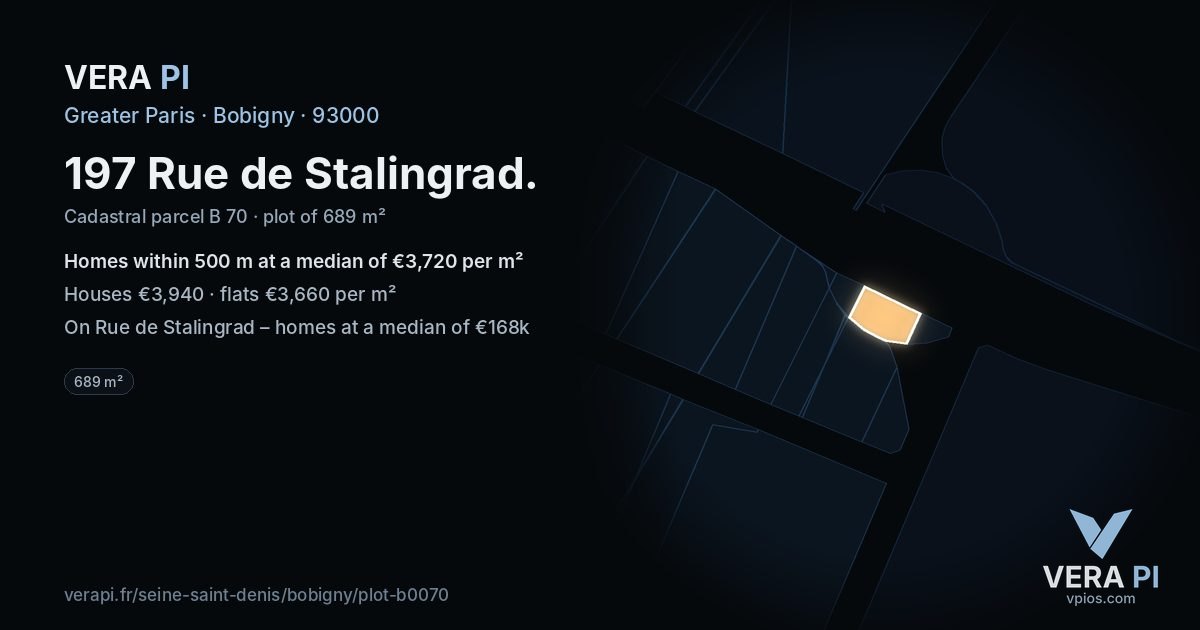 197 Rue de Stalingrad, Bobigny at night – the plot lit, the parcels around coloured by the prices near them