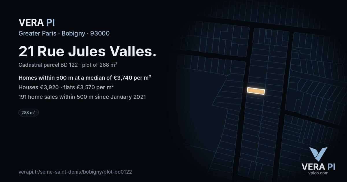 21 Rue Jules Valles, Bobigny at night – the plot lit, the parcels around coloured by the prices near them
