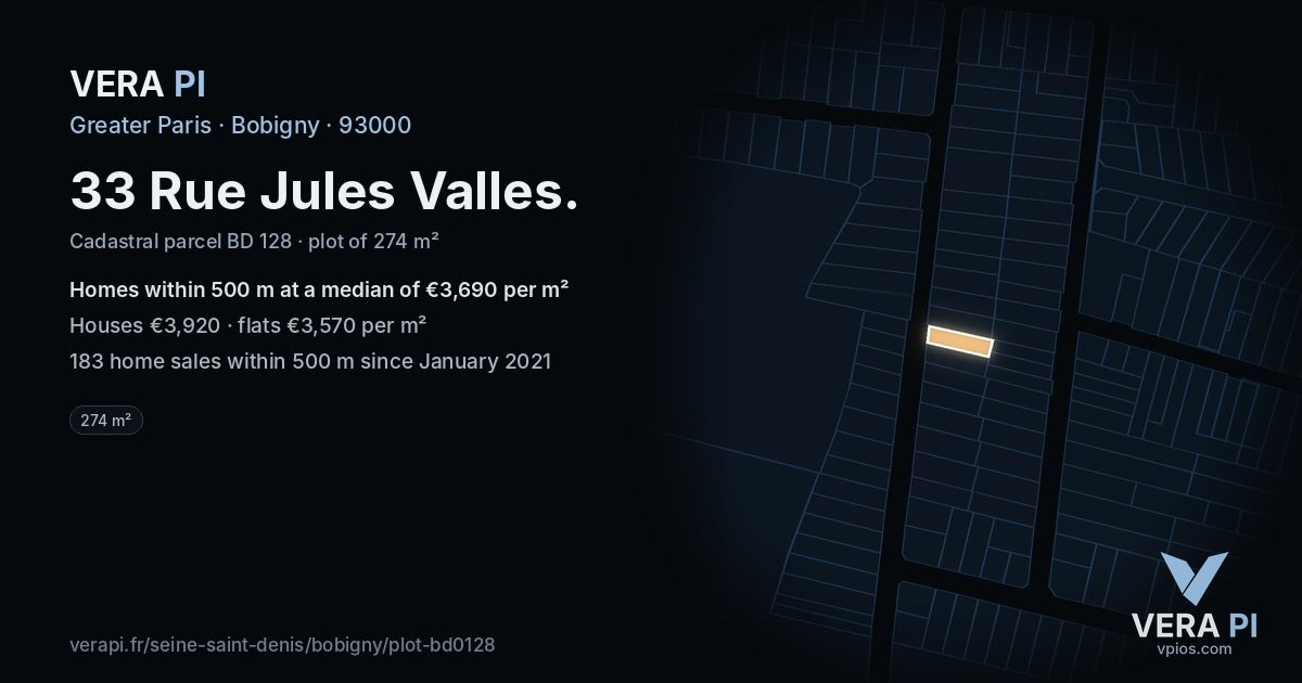 33 Rue Jules Valles, Bobigny at night – the plot lit, the parcels around coloured by the prices near them