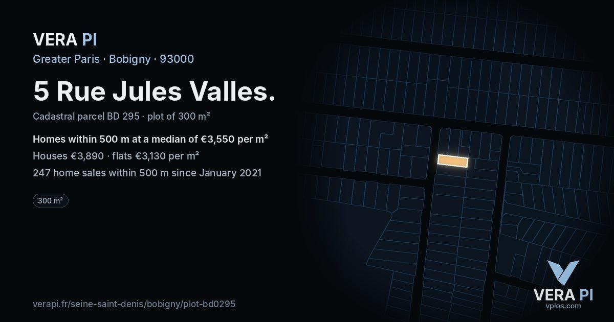 5 Rue Jules Valles, Bobigny at night – the plot lit, the parcels around coloured by the prices near them