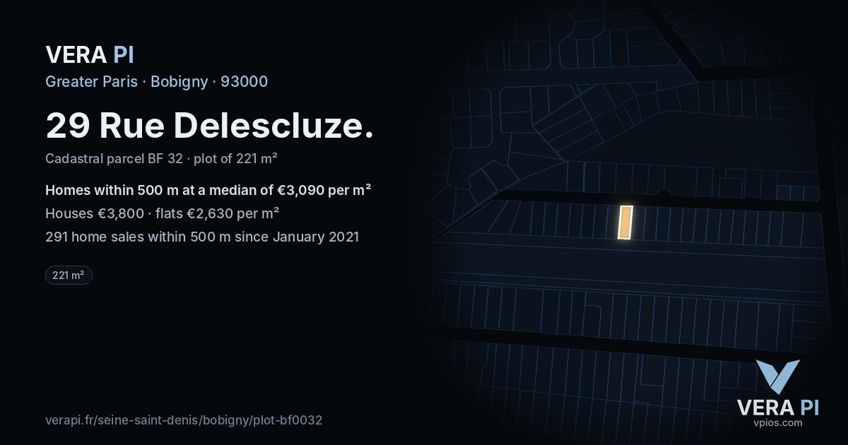 29 Rue Delescluze, Bobigny at night – the plot lit, the parcels around coloured by the prices near them