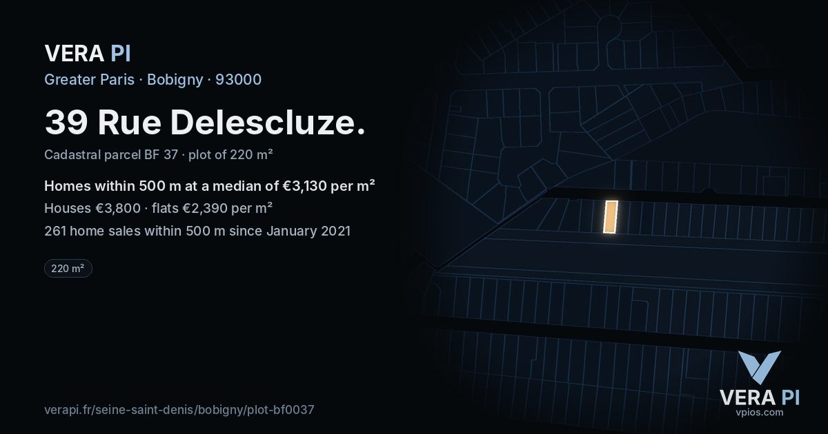 39 Rue Delescluze, Bobigny at night – the plot lit, the parcels around coloured by the prices near them