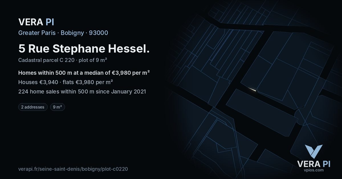5 Rue Stephane Hessel, Bobigny at night – the plot lit, the parcels around coloured by the prices near them