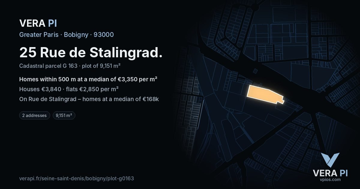 25 Rue de Stalingrad, Bobigny at night – the plot lit, the parcels around coloured by the prices near them