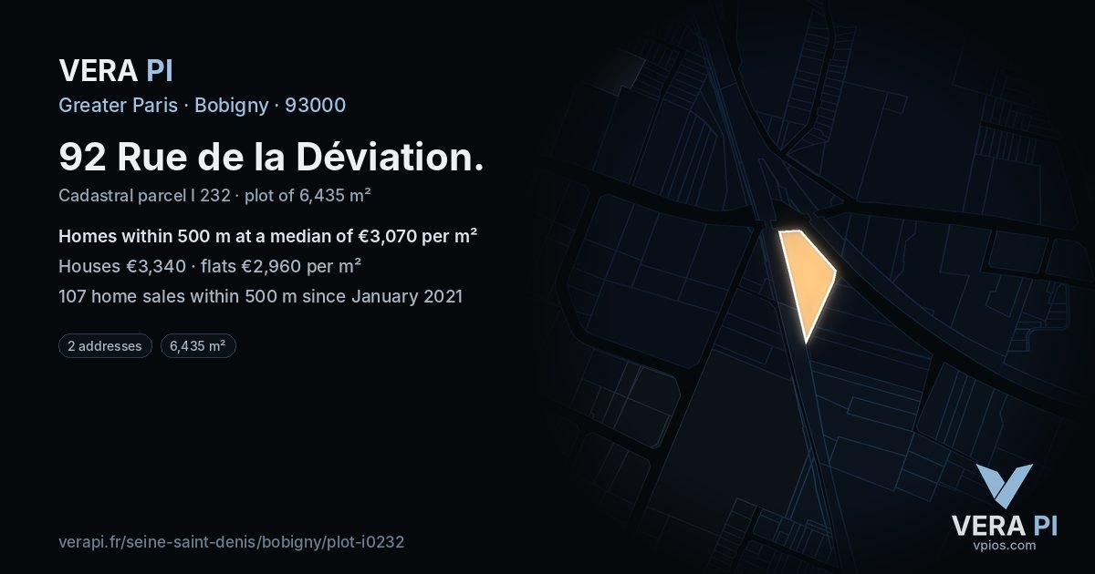 92 Rue de la Déviation, Bobigny at night – the plot lit, the parcels around coloured by the prices near them