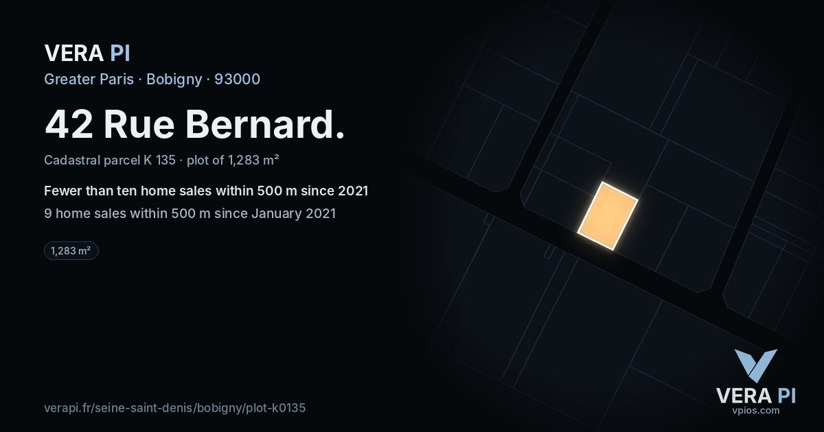 42 Rue Bernard, Bobigny at night – the plot lit, the parcels around coloured by the prices near them