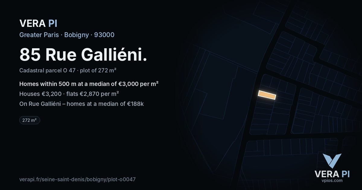 85 Rue Galliéni, Bobigny at night – the plot lit, the parcels around coloured by the prices near them