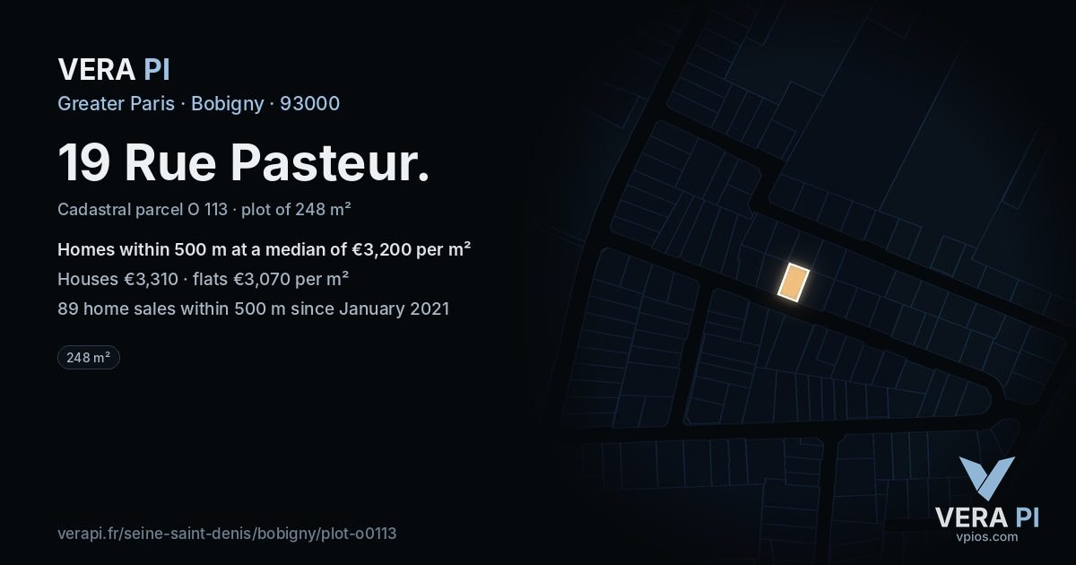 19 Rue Pasteur, Bobigny at night – the plot lit, the parcels around coloured by the prices near them