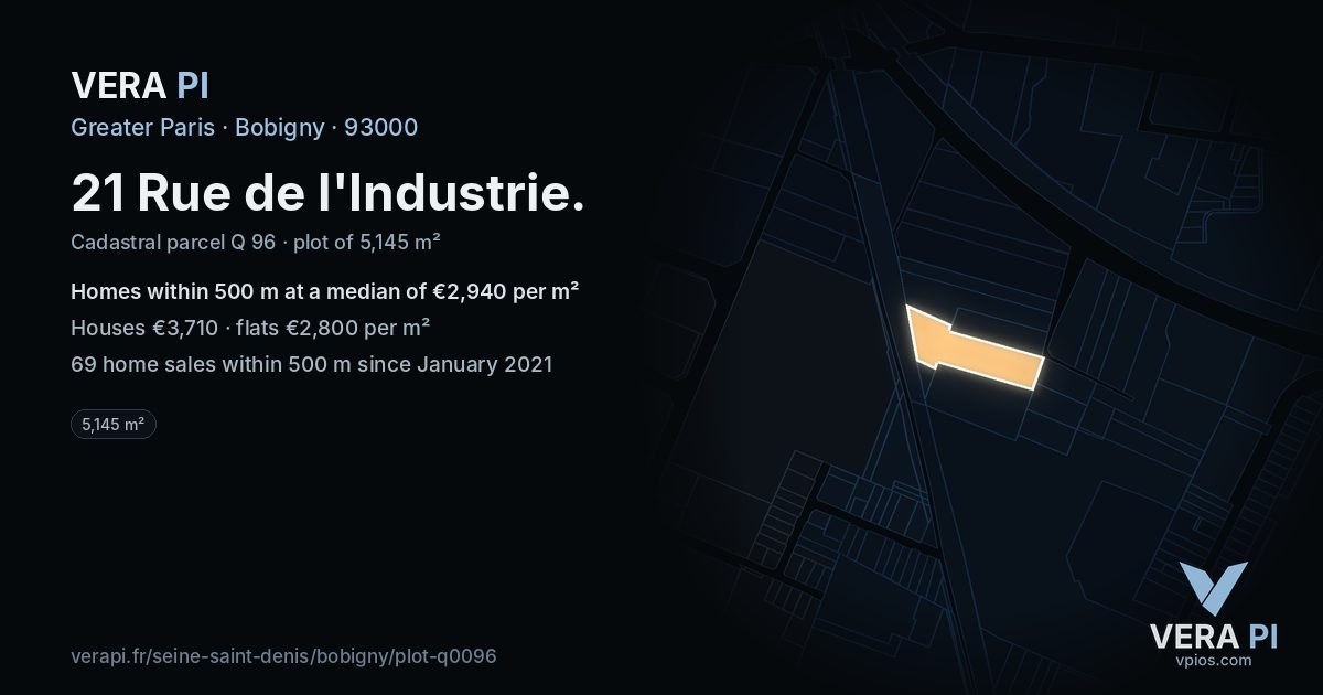 21 Rue de l'Industrie, Bobigny at night – the plot lit, the parcels around coloured by the prices near them