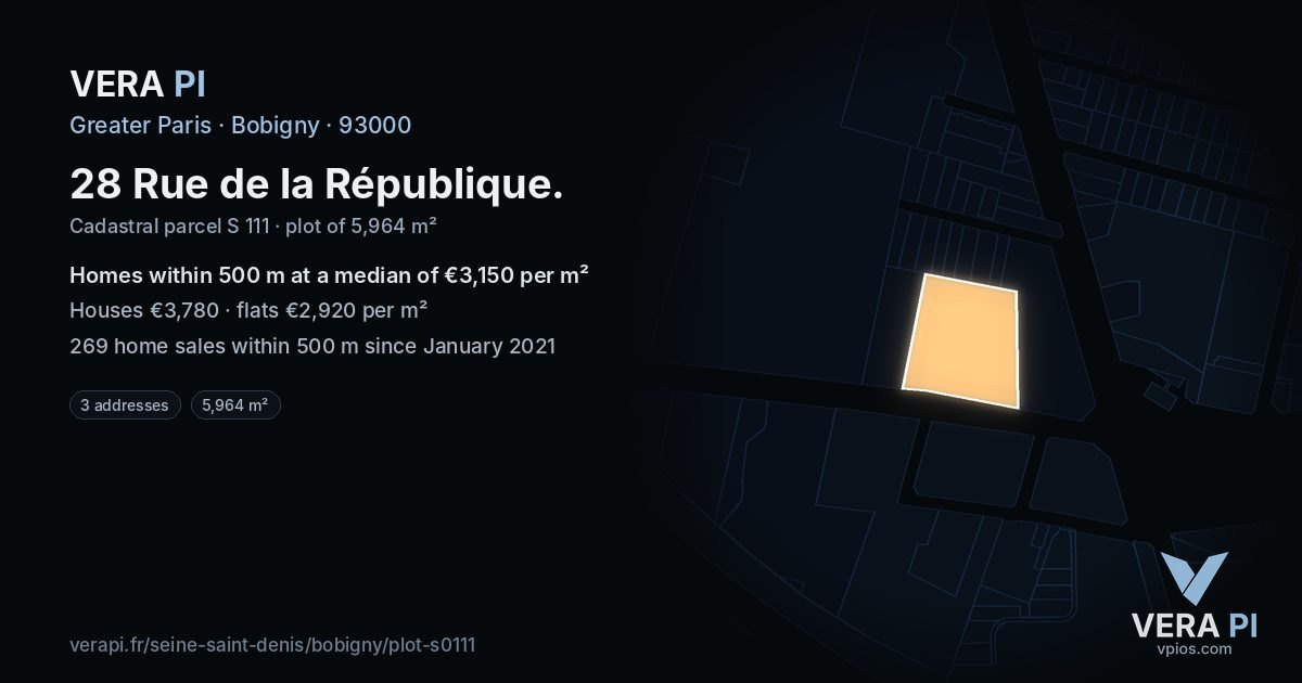 28 Rue de la République, Bobigny at night – the plot lit, the parcels around coloured by the prices near them