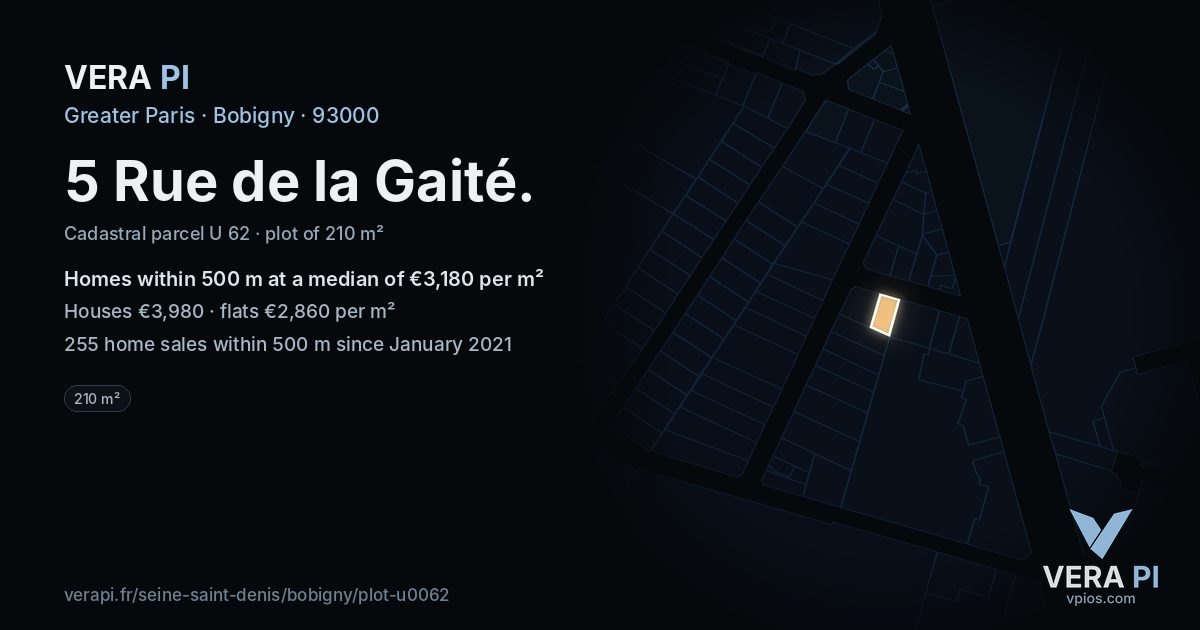 5 Rue de la Gaité, Bobigny at night – the plot lit, the parcels around coloured by the prices near them
