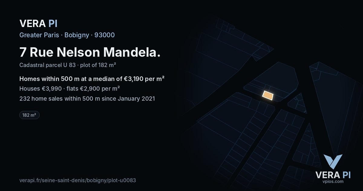 7 Rue Nelson Mandela, Bobigny at night – the plot lit, the parcels around coloured by the prices near them