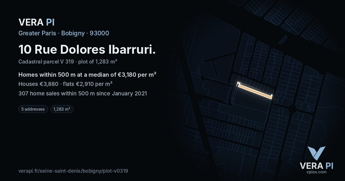 10 Rue Dolores Ibarruri, Bobigny at night – the plot lit, the parcels around coloured by the prices near them
