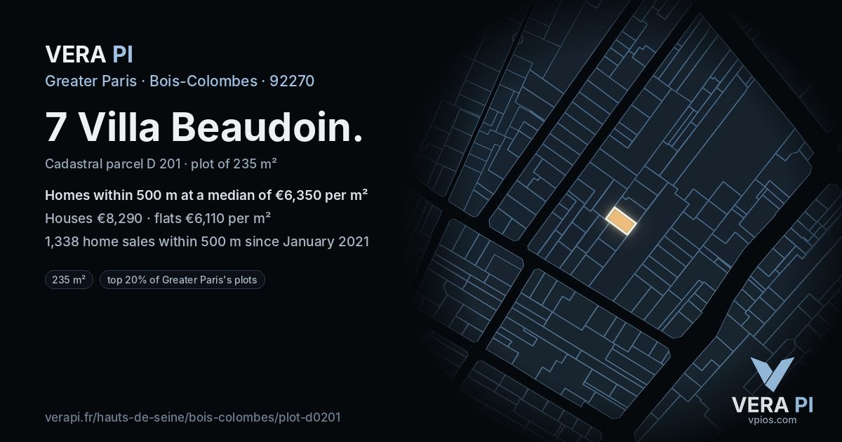 7 Villa Beaudoin, Bois-Colombes at night – the plot lit, the parcels around coloured by the prices near them