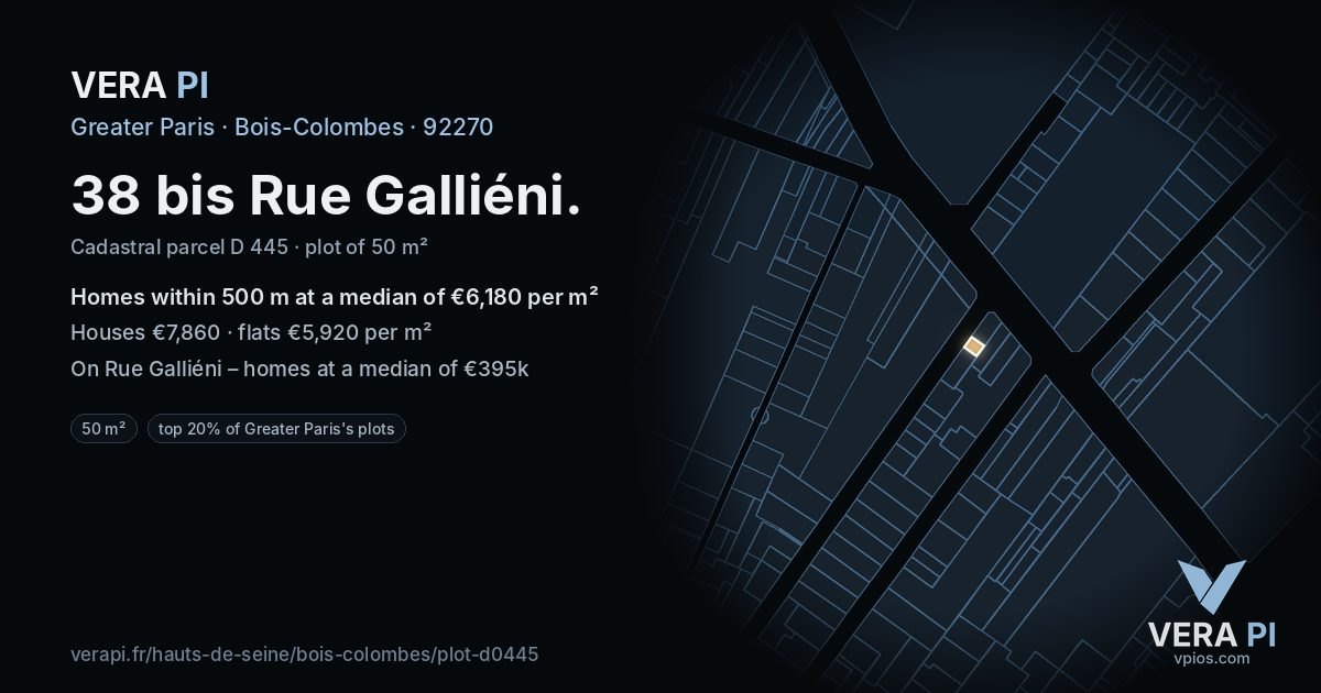 38 bis Rue Galliéni, Bois-Colombes at night – the plot lit, the parcels around coloured by the prices near them