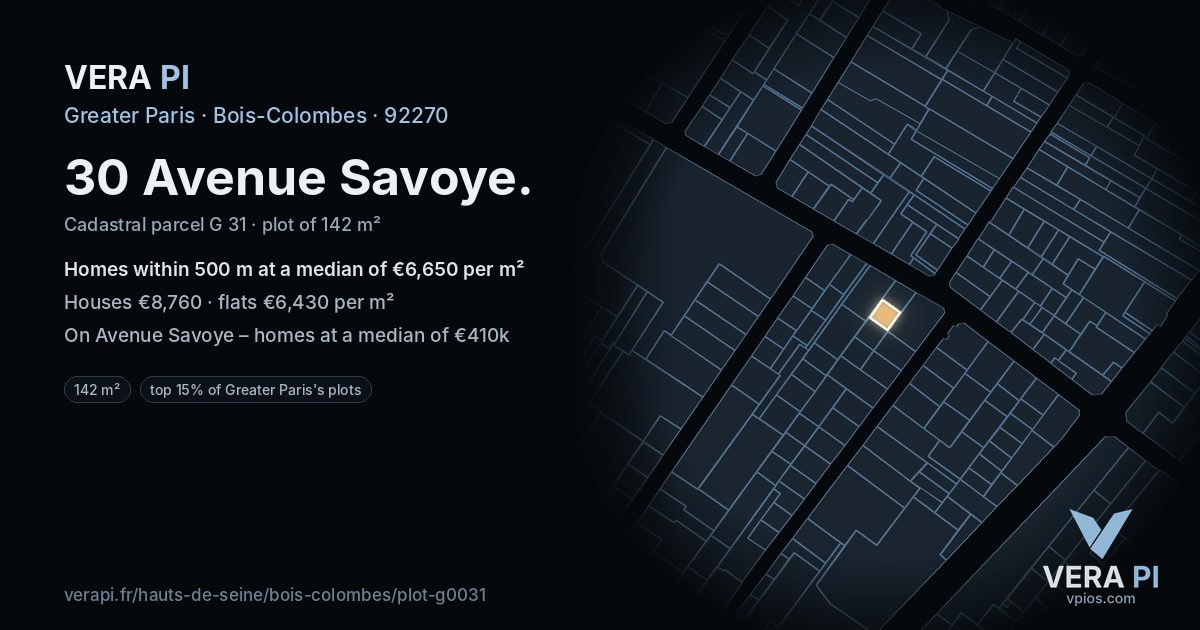 30 Avenue Savoye, Bois-Colombes at night – the plot lit, the parcels around coloured by the prices near them