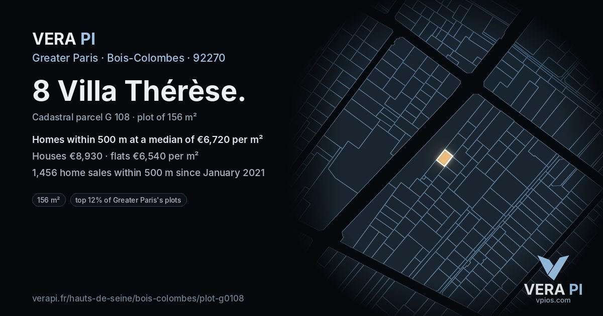 8 Villa Thérèse, Bois-Colombes at night – the plot lit, the parcels around coloured by the prices near them