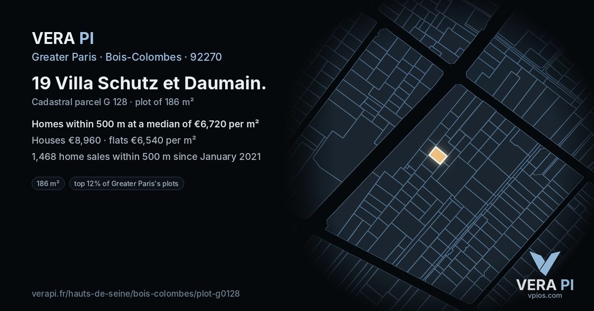 19 Villa Schutz et Daumain, Bois-Colombes at night – the plot lit, the parcels around coloured by the prices near them