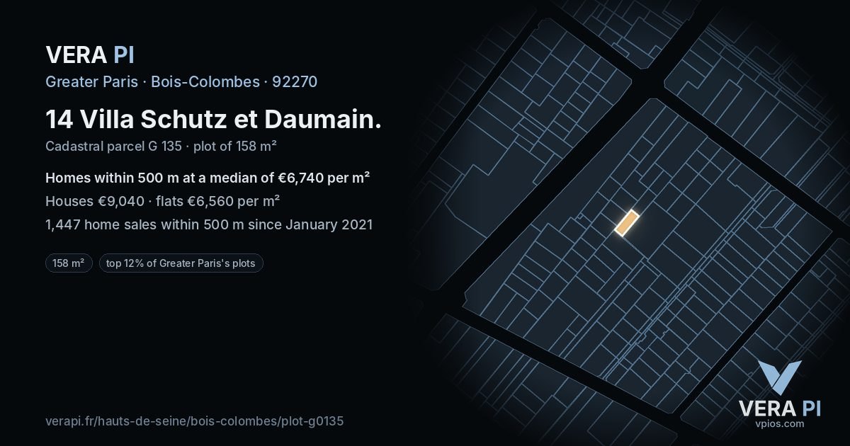14 Villa Schutz et Daumain, Bois-Colombes at night – the plot lit, the parcels around coloured by the prices near them