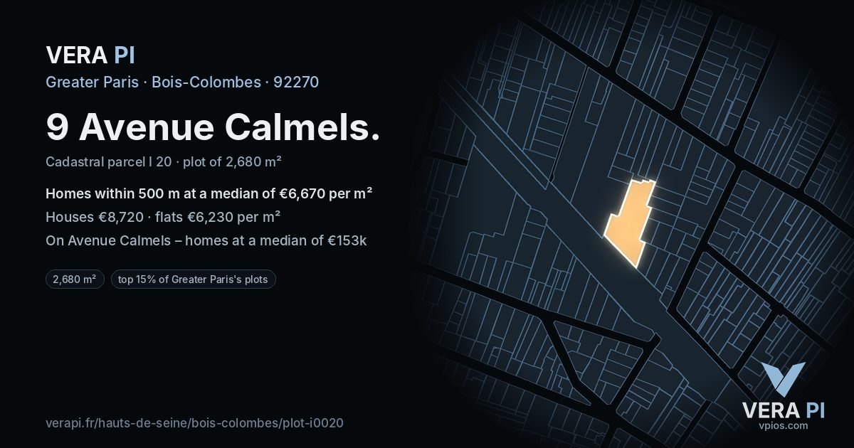 9 Avenue Calmels, Bois-Colombes at night – the plot lit, the parcels around coloured by the prices near them