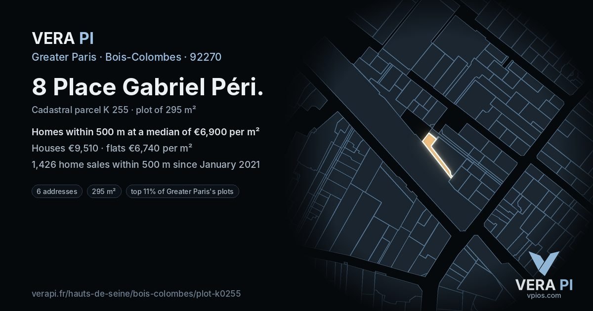 8 Place Gabriel Péri, Bois-Colombes at night – the plot lit, the parcels around coloured by the prices near them