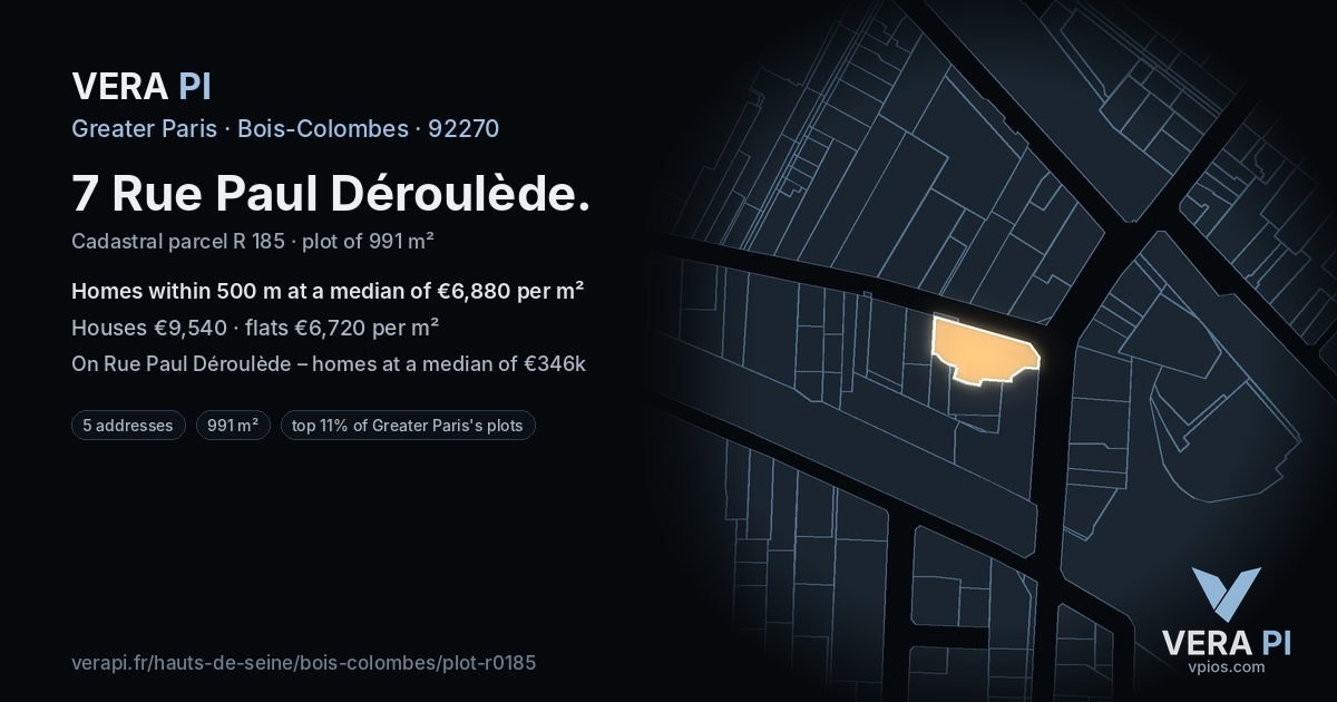 7 Rue Paul Déroulède, Bois-Colombes at night – the plot lit, the parcels around coloured by the prices near them