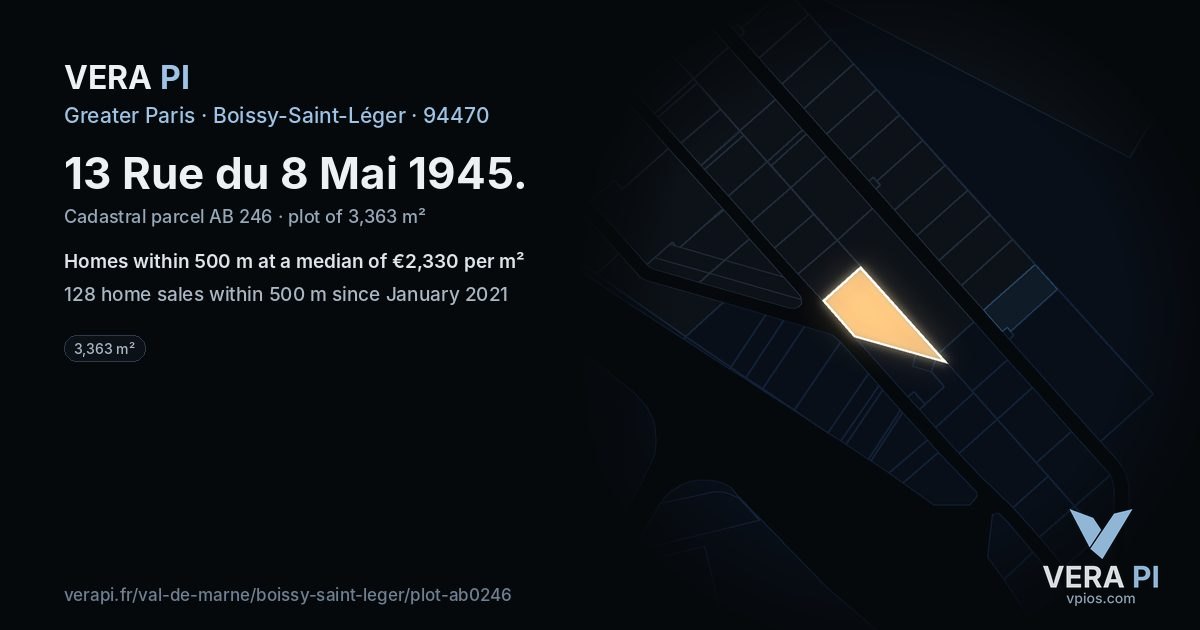 13 Rue du 8 Mai 1945, Boissy-Saint-Léger at night – the plot lit, the parcels around coloured by the prices near them