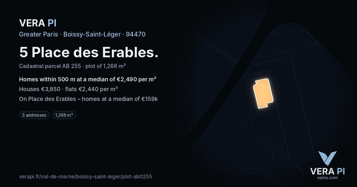 5 Place des Erables, Boissy-Saint-Léger at night – the plot lit, the parcels around coloured by the prices near them