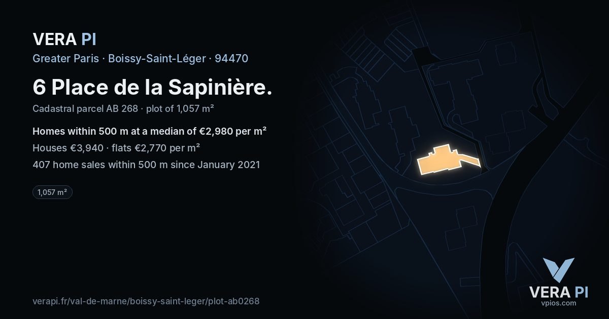 6 Place de la Sapinière, Boissy-Saint-Léger at night – the plot lit, the parcels around coloured by the prices near them