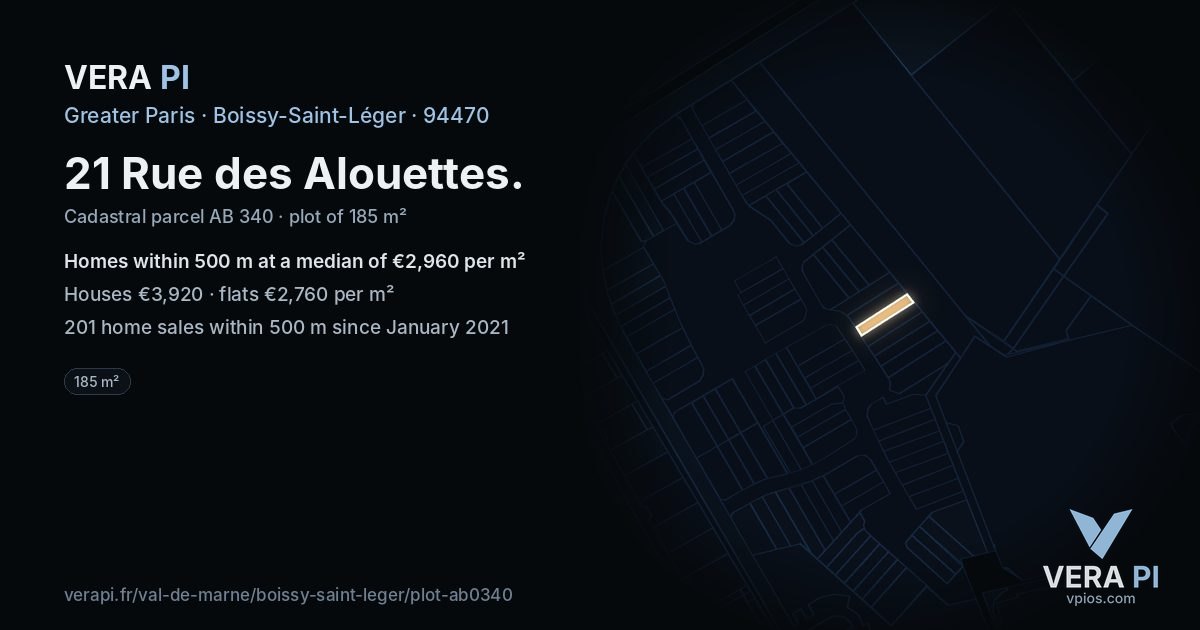 21 Rue des Alouettes, Boissy-Saint-Léger at night – the plot lit, the parcels around coloured by the prices near them